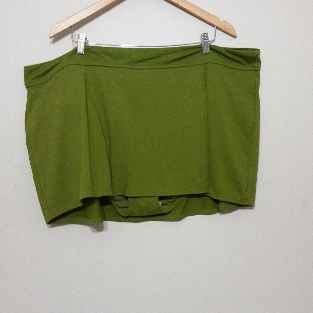 - Catalina women swimwear skort New in size 3X vacation beach casual green